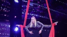 Românii au talent 2023. Olena Demchuk, acrobata din Ucraina care i-a ținut cu sufletul la gură pe jurați