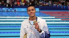 David Popovici a fost amenințat. Campionul mondial a cerut ordin de protecție, vinovatul fiind dus la secție, în cătușe. Ce s-a întâmplat între sportiv și acuzat