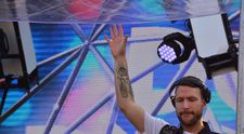 Don Diablo a lansat piese noi pe scena Untold 2022. Cum a comentat DJ-ul organizarea din acest an