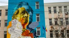 Cinci școli și licee din București au ajuns pe mâna grafferilor. Cum arată acum instituțiile de învățământ