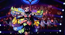 Fluturele își deschide sufletul în fața detectivilor Masked Singer: 