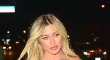 Un model OnlyFans s-a dus la restaurant în Ferrari! Toți au întors capul după ea când au văzut-o