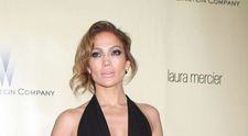 Jennifer Lopez, intr-o rochie super sexy si, in acelasi timp, de un bun gust desavarsit, la petrecerea de dupa decernarea Globurilor de Aur: FOTO
