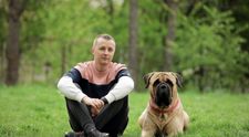 Tudor Bratu de la Superspeed, vacanta printre filmari. Ce face cu bunul sau prieten, Aston, cat timp e plecat
