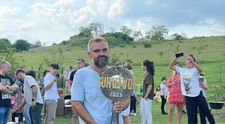 Dan Ursa a dat o petrecere în aer liber pentru a sărbători victoria de la Survivor 2023. Ștefania Stănilă și Andrei Krișan i-au fost alături