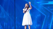 Românii au talent 2020: La doar 11 ani, Eva Jumătate a venit să încânte juriul cu vocea ei