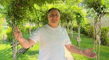 Vali Vijelie face bani fără număr din imobiliare. Artistul nu știe câte apartamente are, dar proprietățile îi rotunjesc veniturile considerabil: „Am destule”
