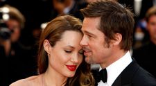 Brad Pitt are o nouă iubită. Cine este blonda cu care se iubește de când s-a despărțit de Charlize Theron