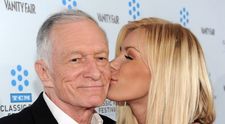 Hugh Hefner, patronul Playboy s-a casatorit pentru a treia oara. Cat de sexy e noua lui sotie GALERIE FOTO