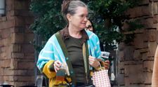 O recunoști? În anii 90, era un dintre cele mai frumoase actrițe de la Hollywood. Un accident tragic a determinat-o să se retragă din lumina reflectoarelor