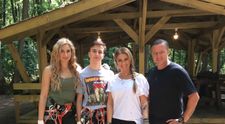 Anamaria Prodan Reghecampf este o mama fericita! A sarbatorit ziua lui Bebeto, dar si a fetei mijlocii, Sarah
