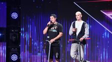 Românii au talent 2021: Alin Adam și Gabriel Săndulescu, acrobații spectaculoase cu trotinetele