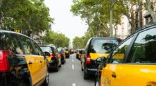 Un șofer de Uber român, viral pe TikTok după ce a dezvăluit cât câștigă în Spania. ”Banii ăștia îmi rămân mie curați”
