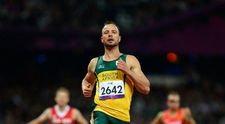 Oscar Pistorius, atletul fara picioare care a scris istorie la Jocurile Olimpice, acuzat ca si-a impuscat iubita