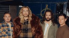 Cum arată Tokio Hotel în 2025? Trupa fenomen a lansat piesa „Hands Up” și aniversează 20 de ani de la hitul „Moonsoon” care a rupt toate topurile