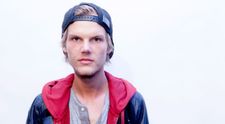 Moment emotionant la Premiile Billboard din acest weekend. Dj-ul suedez Avicii a fost comemorat de catre colegii sai