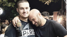 Cum arată și cu ce se ocupă fratele mai mic al lui Mihai Bendeac. Andrei a studiat în Anglia