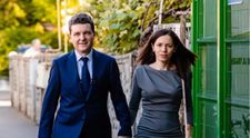 Mirabela Grădinaru a plecat cu cei doi copii în vacanță, însă fără Nicușor Dan! Cine o acompaniază pe Prima Doamnă în timp ce președintele se ocupă de țară: „A plecat cu...”
