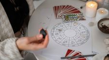 Horoscopul lunii. Ce spun cărțile de tarot despre fiecare zodie în mai