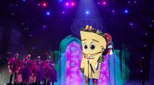 Șaorma și-a arătat latura sensibilă și iubitoare pe scena Masked Singer România. Cum au reacționat detectivii