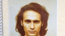 Îl recunoști? Astăzi este unul dintre cei mai iubiți actori din România, însă la 18 ani arăta așa. Doar cei mai înrăiți fani și-au dat seama cine este