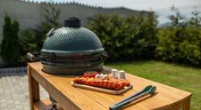 (P) Sărbătorește gustul rafinat al preparatelor gătite cu revoluționarul grătar Big Green Egg!
