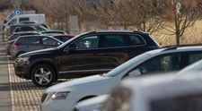 825 lei amendă pentru toți șoferii din România care uită să facă un lucru banal după ce parchează mașina