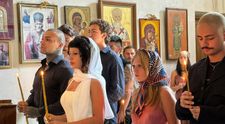 Nunta care a împărțit internetul în două: mirii tatuați și cu piercinguri au atras atenția. Nici invitații nu s-au lăsat mai prejos. Ce naționalitate au