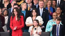 Momentul când Prințesa Charlotte uită să facă o reverență în fața Reginei. Ce reacție a avut bunica vitregă Camilla