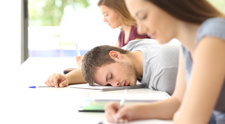 Cum să reduci stresul din sala de examen în trei pași simpli