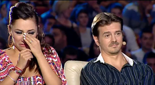 Ce a fost in stare sa faca un barbat cu un cutit si o drujba, pe scena 