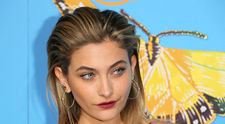 Paris Jackson pozează topless pentru o nouă campanie publicitară