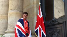 Tom Daley, cel mai iubit olimpic britanic, e căsătorit cu un bărbat cu 20 de ani mai bătrân, cu care are doi copii. Povestea lor de dragoste pare desprinsă din filme