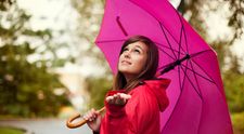 Se schimbă vremea: România, lovită de un val de aer tropical. Când scăpăm de frig și ploi și vin maxime de 26 de grade Celsius