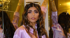 Mia Khalifa a stârnit imaginația fanilor cu ținuta transparentă purtată la Săptămâna Modei de la Paris