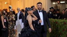 Nicki Minaj, cu sânii pe afară la Met Gala 2022. Cum a arătat ținuta care i-a dat bătăi de cap