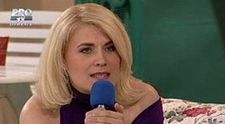 Liana Stanciu ne indeamna sa dam un SMS pentru binele copiilor!