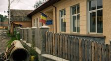 Folosești serviciul “Livrare prin OLX” și contribui la renovarea unei școli din România