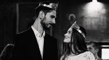 Theo Rose, ridicată în slăvi de fani după ce au aflat suma modestă dată pe rochia de mireasă: „Fără fițe și figuri! Ai dat clasă multora!”
