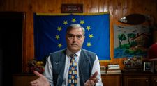 Primarul Vasile, discurs emoționant despre sistemul educațional: ”Știți de ce e bine să terminați o școală? Ca să nu fiți proști! Se va face diferența între voi cu ce aveți în cap, și e păcat să n-aveți nimic!”