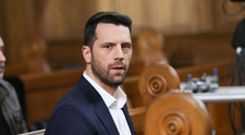 Alianța dintre Vlad și Cezar, pe cale să se destrame