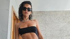 Inna s-a urcat pe cântar și le-a arătat fanilor câte kg are. “Mama zice că sunt prea slabă!”