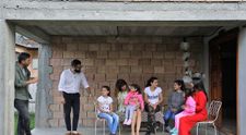 VIDEO Moment emoționant la Visuri la cheie. Echipa emisiunii, invitată la masă de o mamă singură cu 4 copii