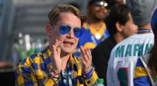 Macaulay Culkin, surprins pe platourile de filmare ale producției American Horror Story. Cum arată actorul de 40 de ani