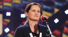 Cine este asistenta medicala care le-a facut tuturor 