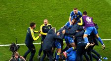 Cum au sărbătorit fotbaliștii ucraineni victoria în meciul cu Suedia. Imaginile de la vestiare au apărut pe internet