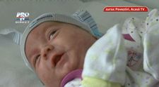 Vezi prima baita a tripletilor Nicoletei Luciu!