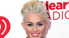 Miley Cyrus, intr-o rochie excentrica si ciudata, care o face sa para dezbracata. Cum a pozat de data aceasta
