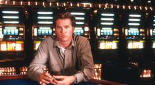 Ultimii ani din viața lui Val Kilmer: cancerul l-a lăsat fără voce și a fost nevoit să comunice cu un dispozitiv special