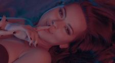 In flacari! Inna a lansat un nou videoclip: 